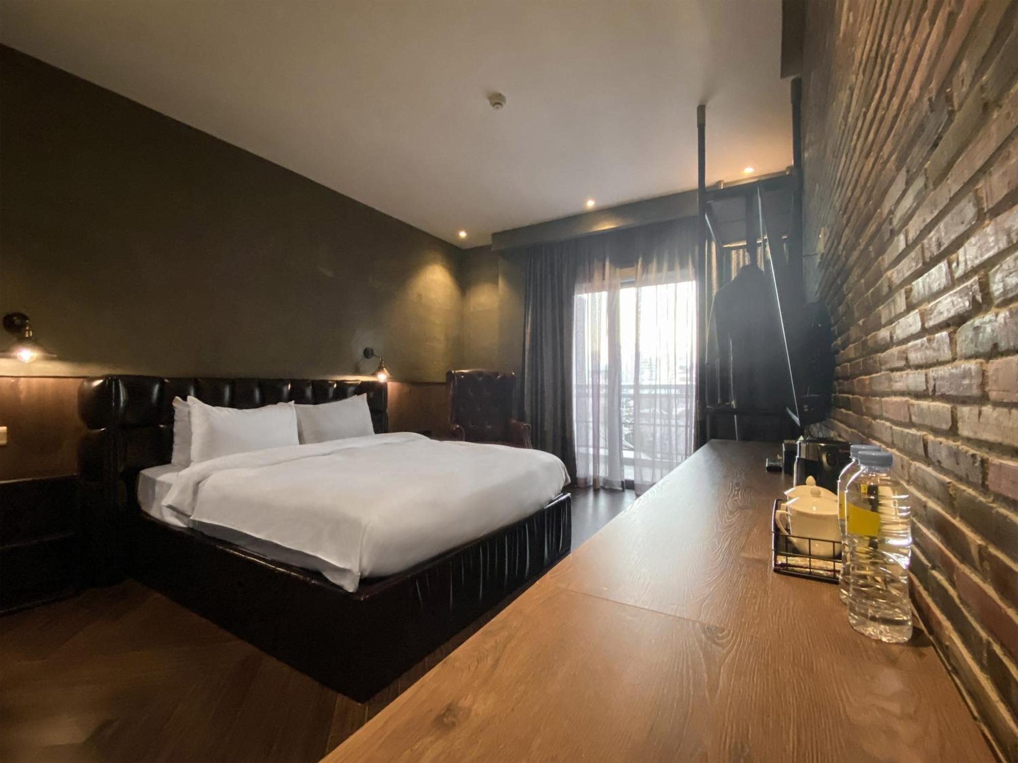 Check Inn Phnom Penh Bkk1 Экстерьер фото